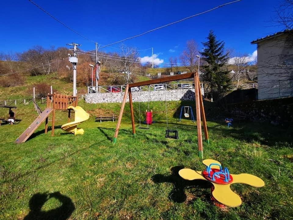 La Casetta Montefegatesi Exterior photo